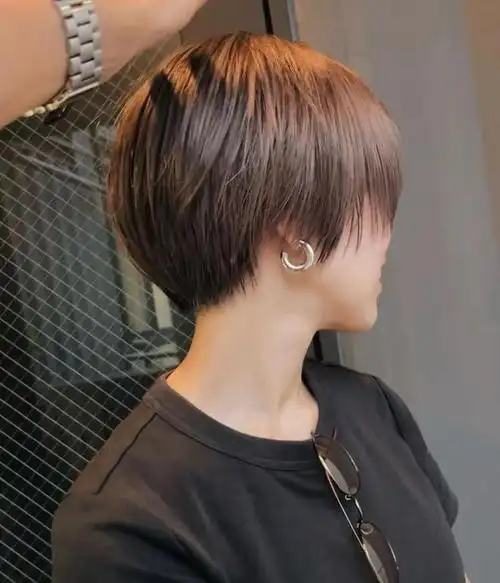 爆款女士发型来了,这几种很出彩,你喜欢吗|短发|卷发|脸型|直发|休闲