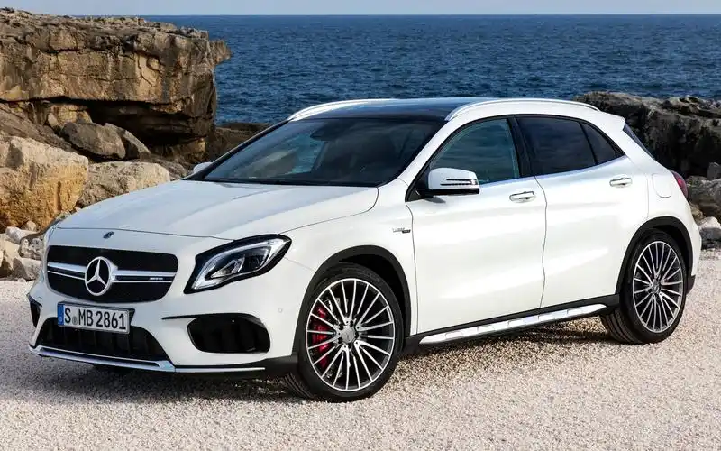 白色奔驰gla45amg高清汽车图片桌面壁纸高清大图预览1920x1080_汽车壁