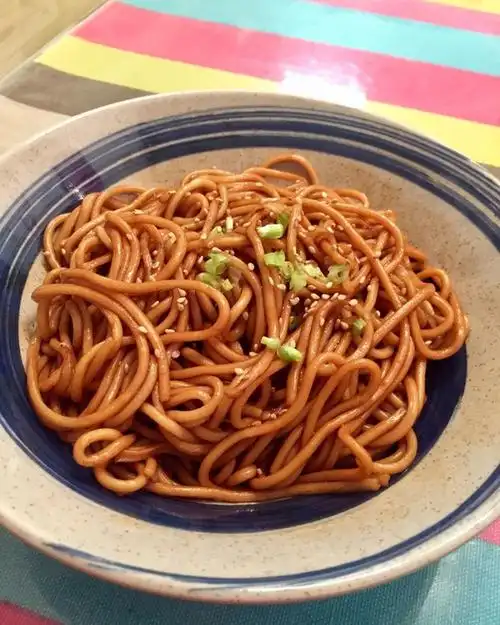 w京京做的堂妈教你葱油拌面
