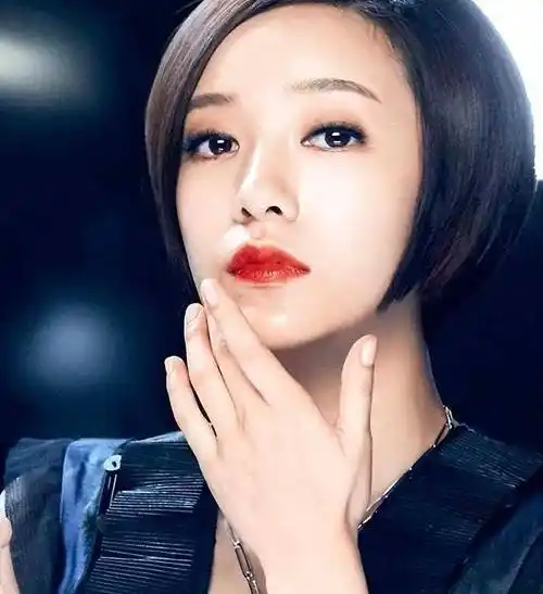 眼万年的短发美女,郭采洁孙俪袁立,个个美出新高度_演技_造型_女明星