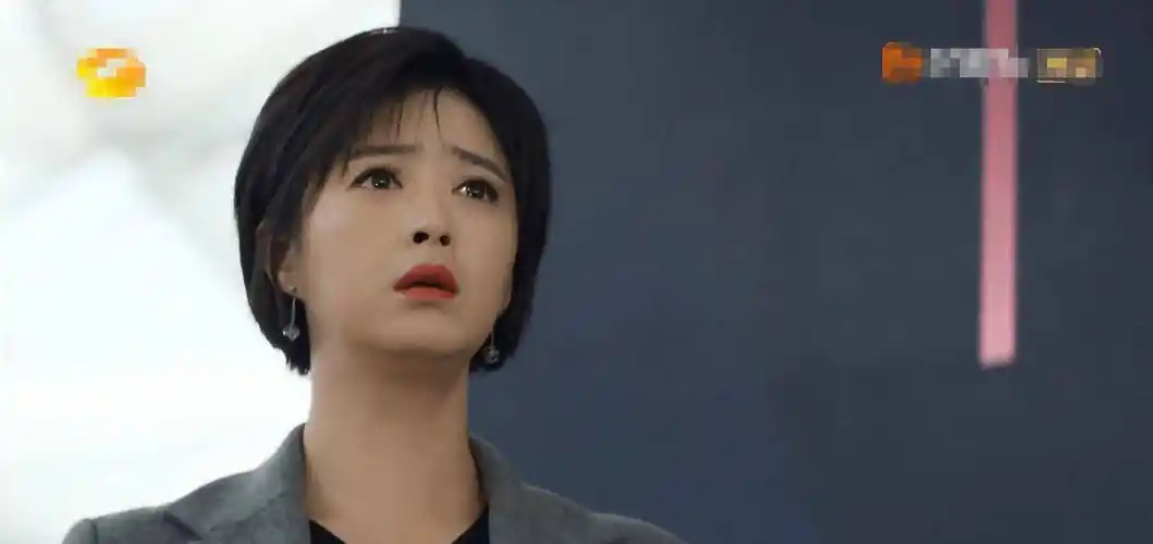 向阳而生蒋欣光头是真的吗_向阳而生电视剧蒋欣剧照_向阳而生电视剧对