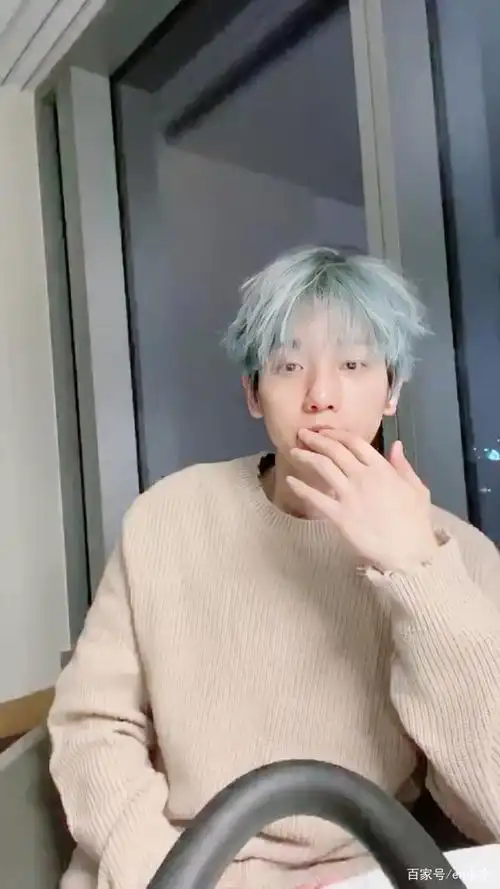 边伯贤这颜值这视角,妥妥的男友颜值视角呐