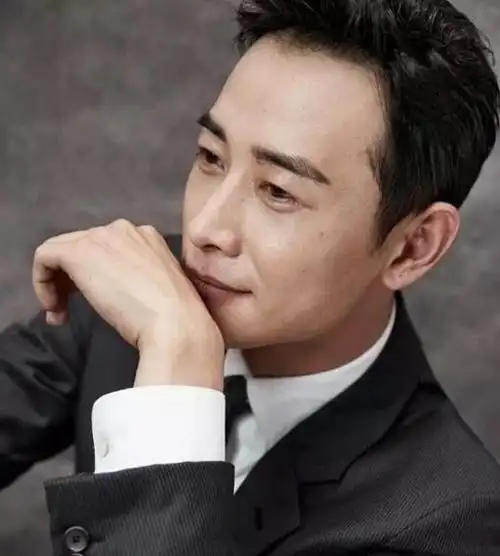 罗晋的微博头像到底暴露了啥秘密?竟让很多网友忍不住羡慕唐嫣!