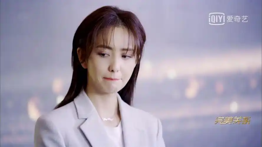 黄轩《完美关系》能大爆?佟丽娅台词造型遭吐槽,气场被配角吊打