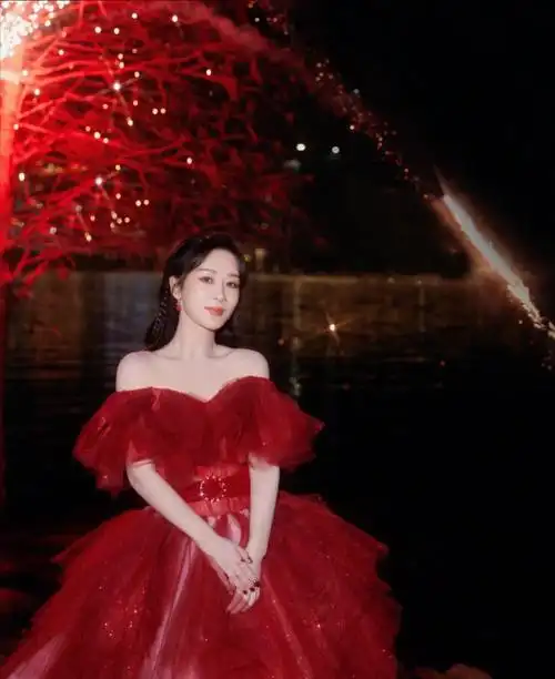 紫米们可以给杨紫一片紫海吗