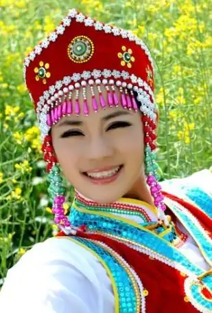 胡红艳骑上骏马回草原