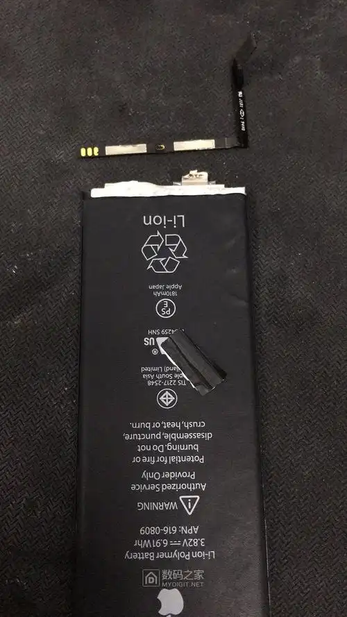 请教苹果手机6电池拆保护板换电芯是否可行