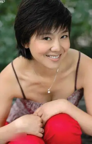 揭军艺校花之闫妮:传前夫是军中高官(图)