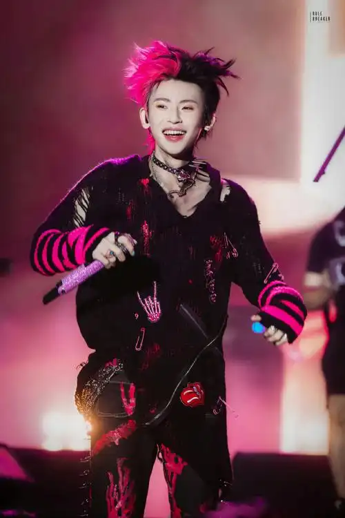 小鬼王琳凯0520生日快乐