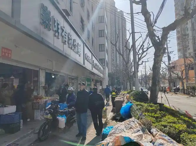 查看全部图片(11张)位置 - 静安区 - 静安寺 康定路交通餐厅银行酒店