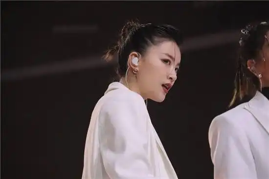 李嘉格这样唱好美化身偷心四子男团演绎经典