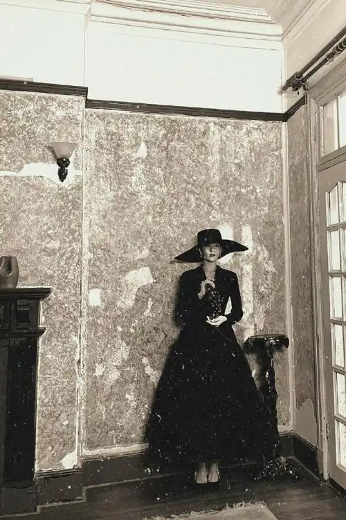 迪丽热巴黑白复古照##迪丽热巴复古摩登花絮图