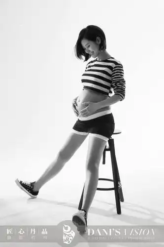 杭州匠心丹品摄影机构,由著名主持人朱丹创办,是一家集婚纱摄影,明星