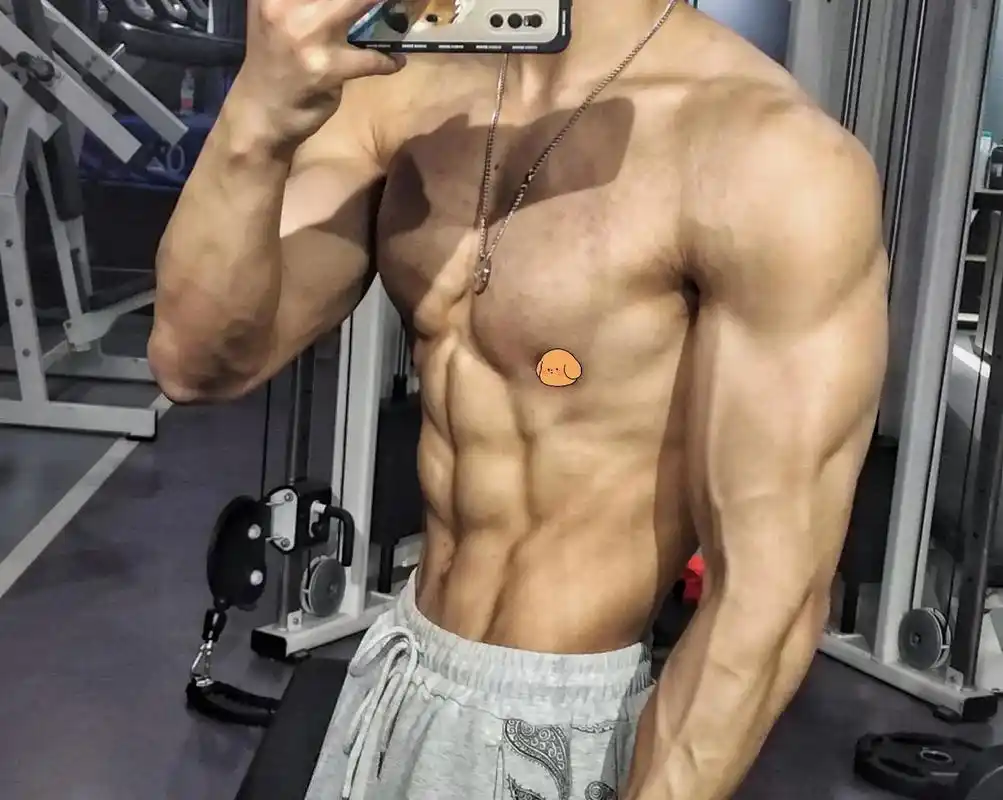 健身 #腹肌 #荷尔蒙 #禁欲系 #宽肩窄腰 像不像你还未 - 抖音