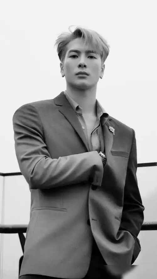 歌手王嘉尔帅气又自律来看多才多艺的帅哥照片