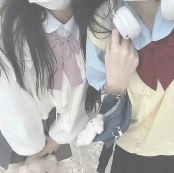 真人闺蜜头像(挡脸版09)!#不火系列 #公主请看 #优质头 - 抖音