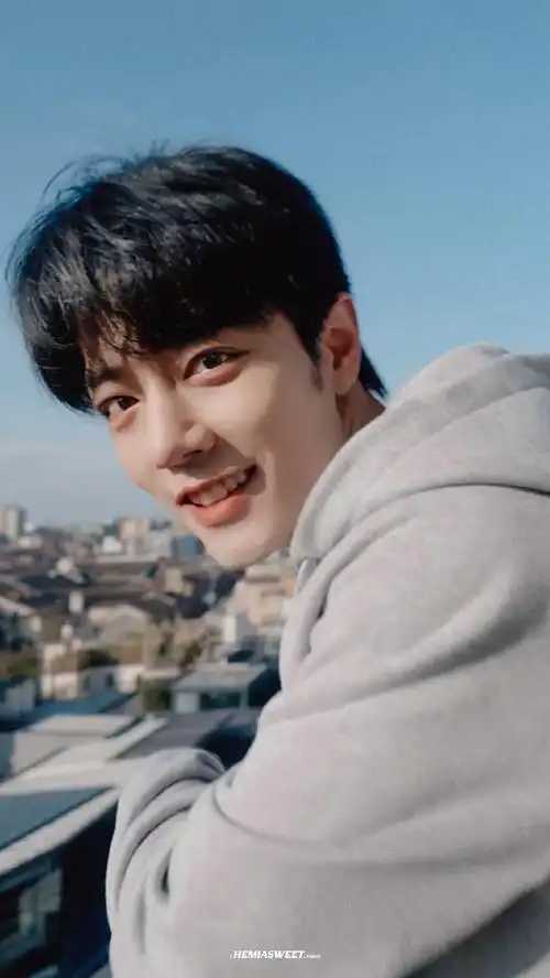 肖战##肖战街头大片##肖战对接辟谣包场王一博电影