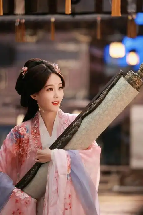 李一桐书卷一梦粉衣剧照##书卷一梦