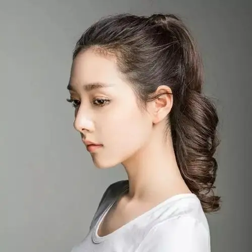 侧颜女神教你拍出自己完美的侧脸