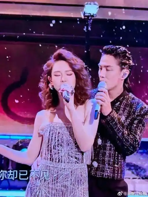 戚薇|李承铉_新浪