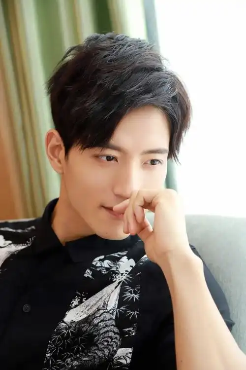 张峻宁儒雅绅士写真图片,明星,帅气,帅哥,大陆男明星,张峻宁,帅哥明星