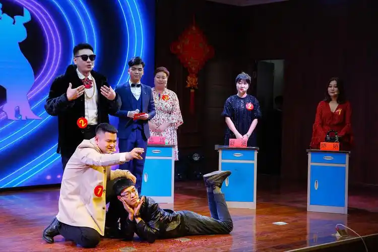 市二院举办2021年迎新联欢会