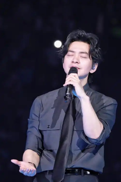 李健万物安生时巡回演唱会