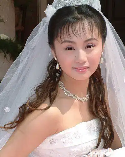 组图:曾经的内地一线女星曹颖昔日照片