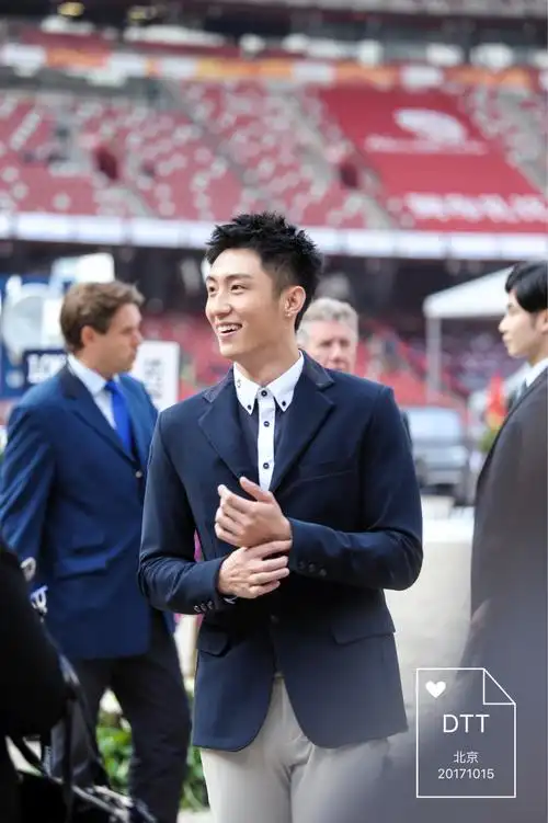 20171015 黄景瑜作为品牌挚友受邀参加浪琴表北京国际马术大师赛