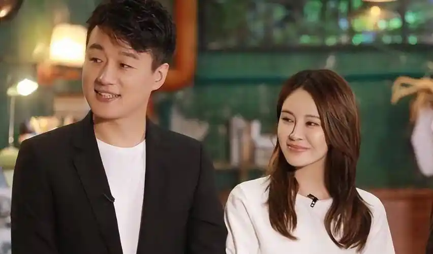 "过气男星"佟大为:照顾植物人父亲三十年,把妻子关悦