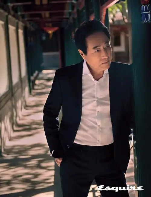 老戏骨杨立新曝最新大片 戏剧人生百态演绎