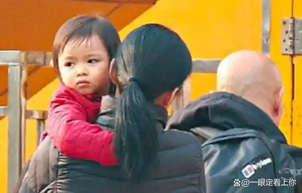 刘德华女儿刘向蕙:心疼母亲为爱躲藏23年,也理解父亲的难言之隐