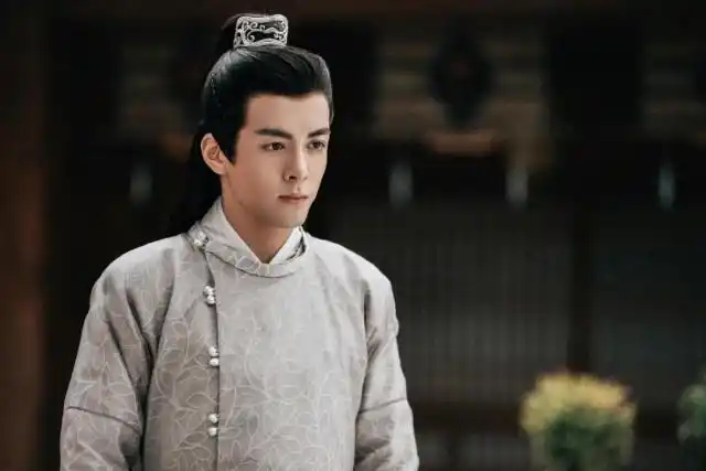 尚雯婕索赔4000万怒斥曾舜晞与前夫有暧昧粉丝哥哥喜欢女孩