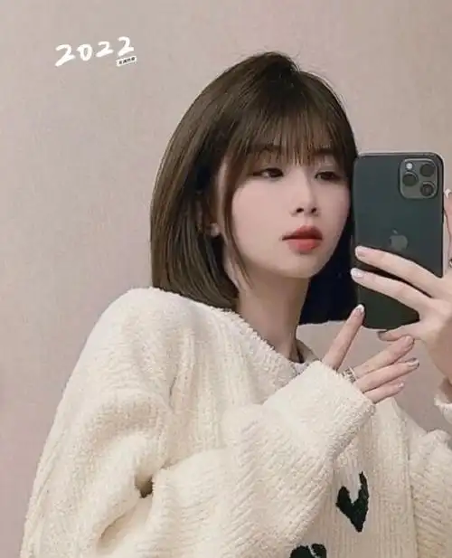 矮个子女生短发发型图片