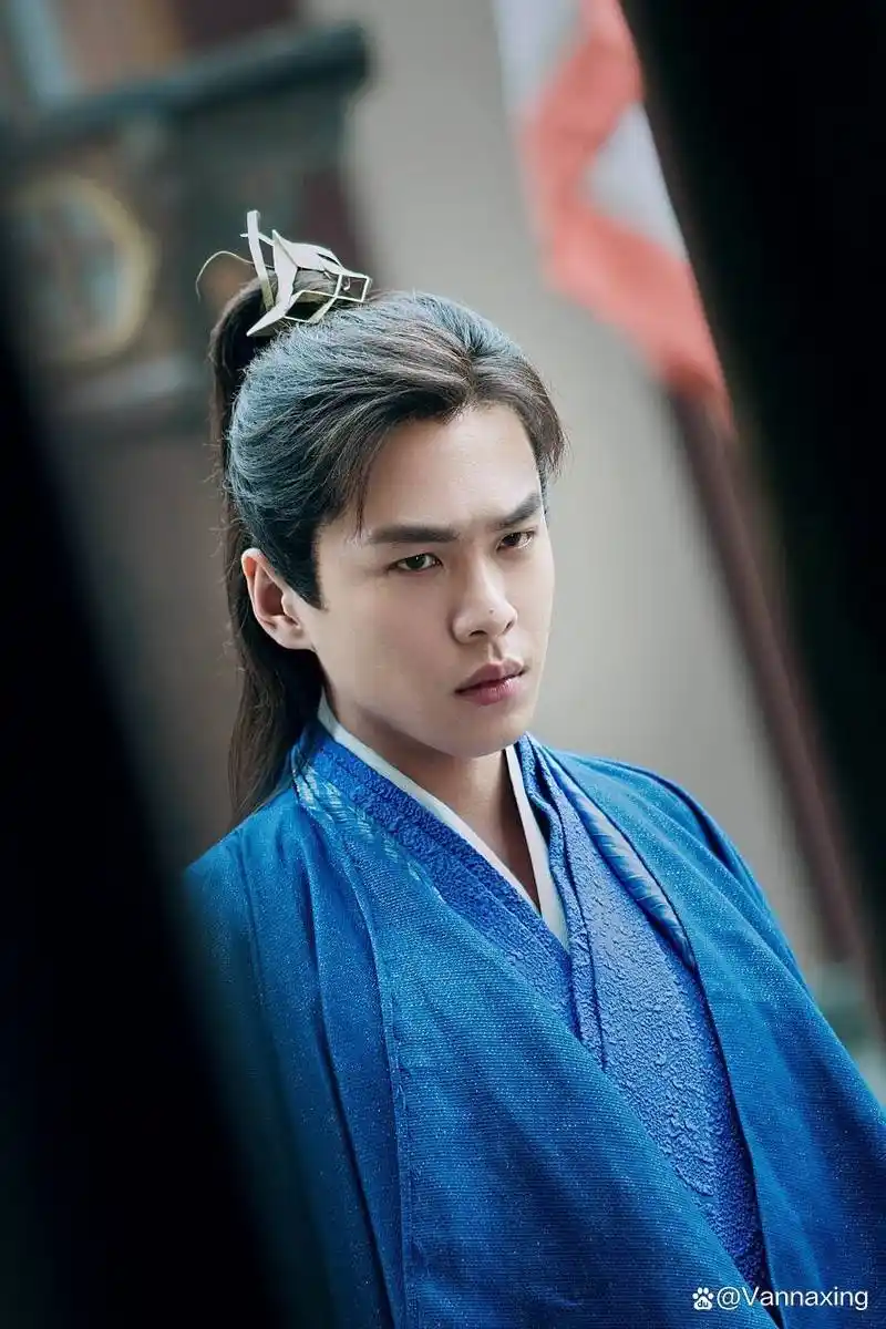 张若昀古装潇洒