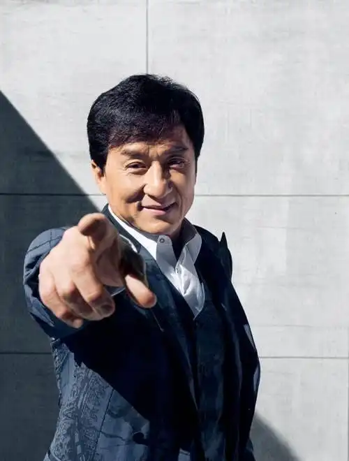 60余位明星表态唐山事件韩红痛心疾首发问成龙要求制止恶行