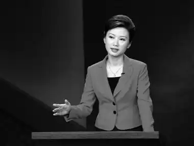 美女教授走红百家讲坛纳兰心事有谁知