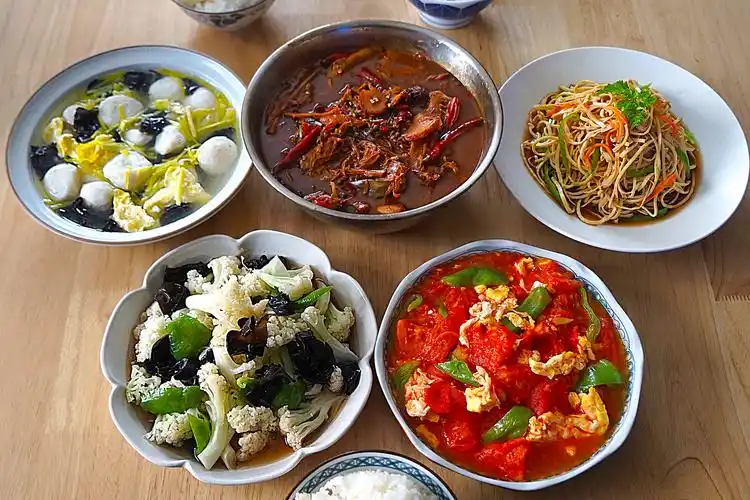 午餐图片真实照片(晒苏北一家四口的午餐) - 赤虎壹号