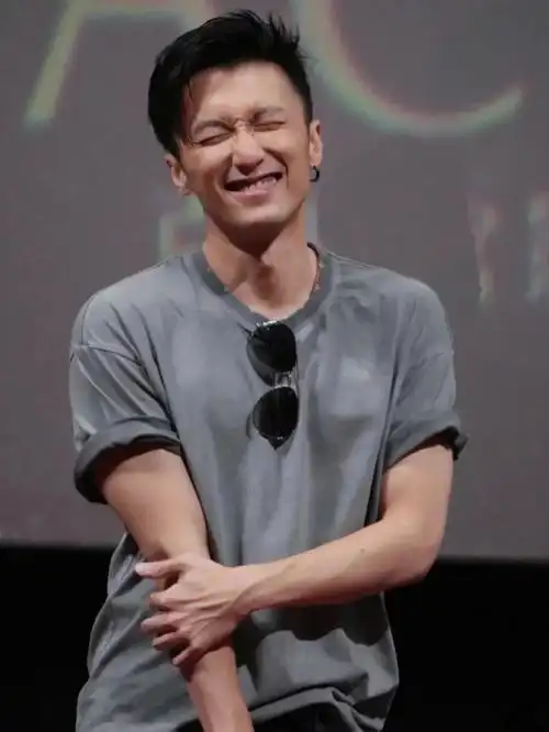 谢霆锋你咋越来越帅了