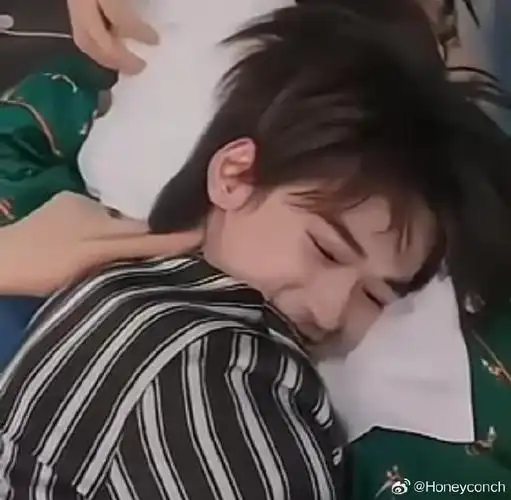 宋亚轩严浩翔贺峻霖跳晚安大小姐