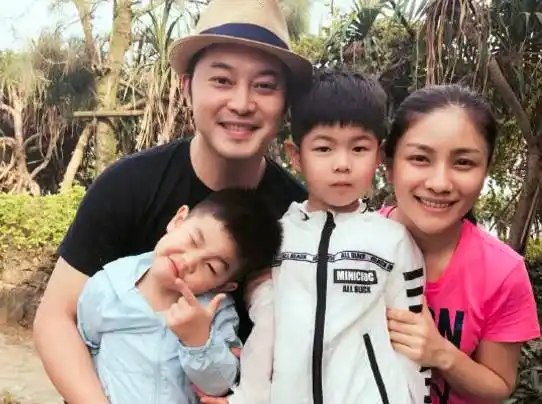 小编偷偷告诉你,今年的六一儿童节,幸福的沙溢,胡可一家四口,要来"