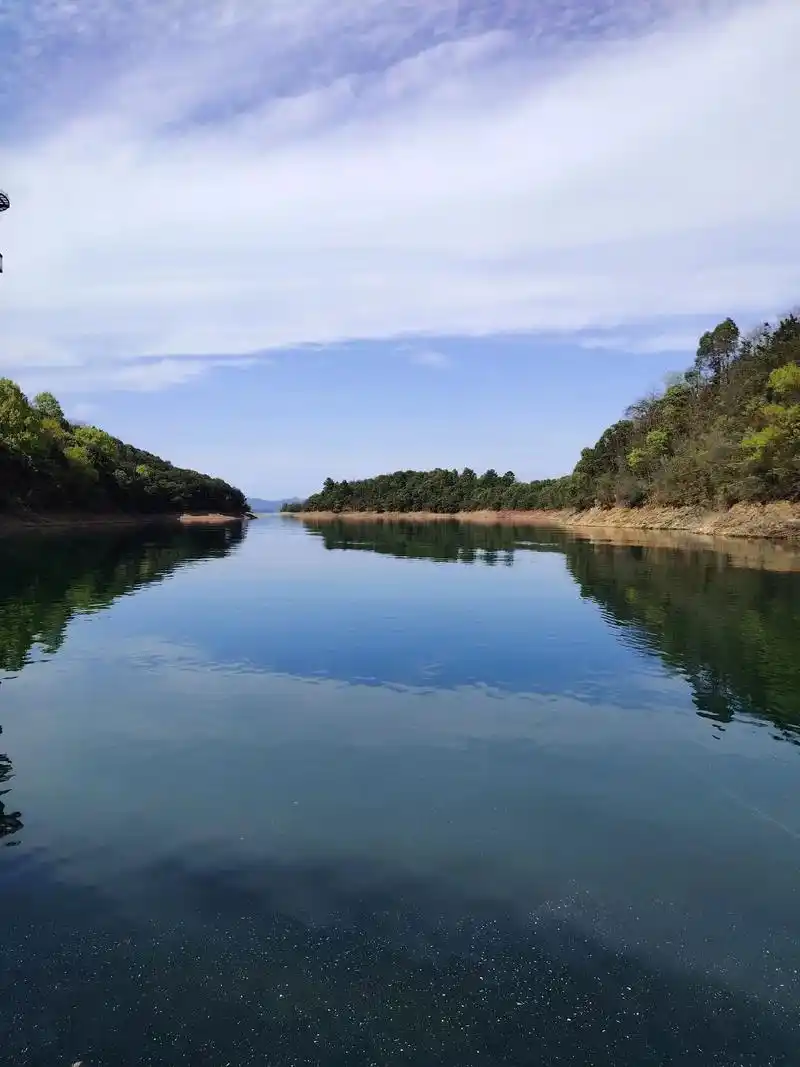 庐山西海一日游.#感受大自然的气息和美景 #随走随拍大自 - 抖音