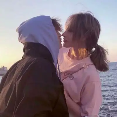 由美头网整理发布,情侣头像频道提供更多与高清大图,一对两张,超萌