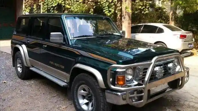 然而广州云豹生产的途乐y60是货真价实的正品,当时的售价超过30万rmb!