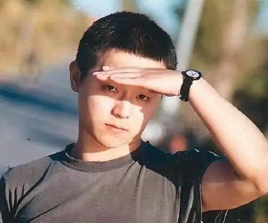 窦唯两次离婚最对不起女儿两份嫁妆背后是深沉的父爱