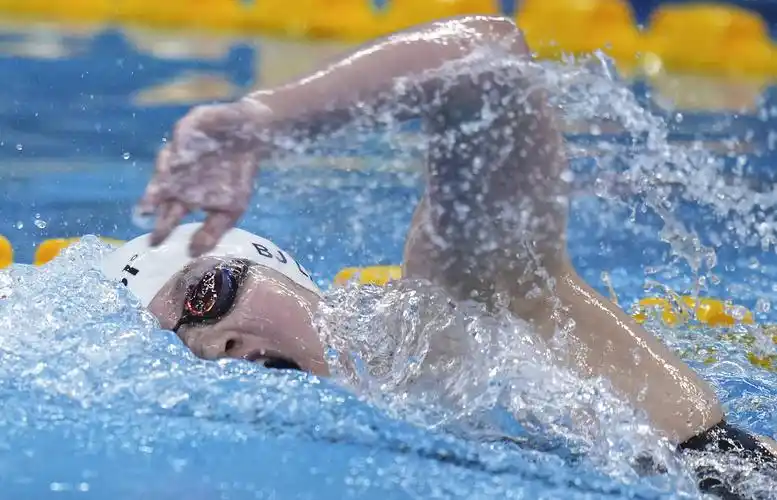 游泳——全国冠军赛:女子200米自由泳半决赛赛况