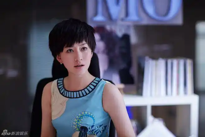 《大丈夫》剧照曝光 李小冉短发造型犀利
