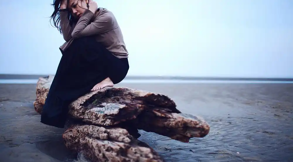 悲伤女人_人像_poco摄影