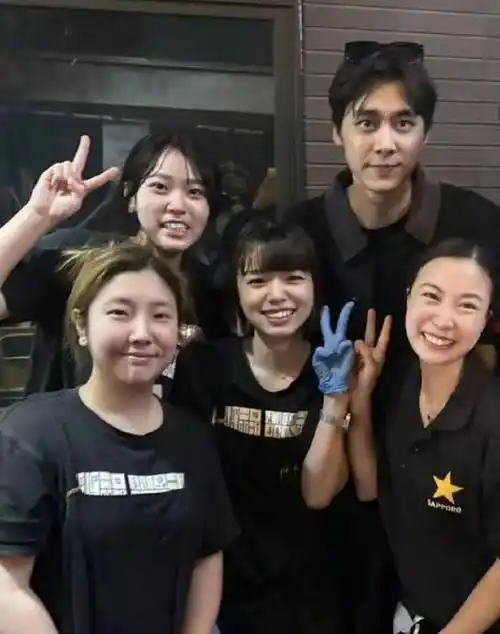 37岁李易峰现状:又胖又秃颜值崩塌,两性关系过于痴迷,控制不住