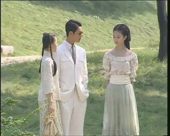 刘亦菲版白秀珠的10套造型,每一套都大小姐范儿十足